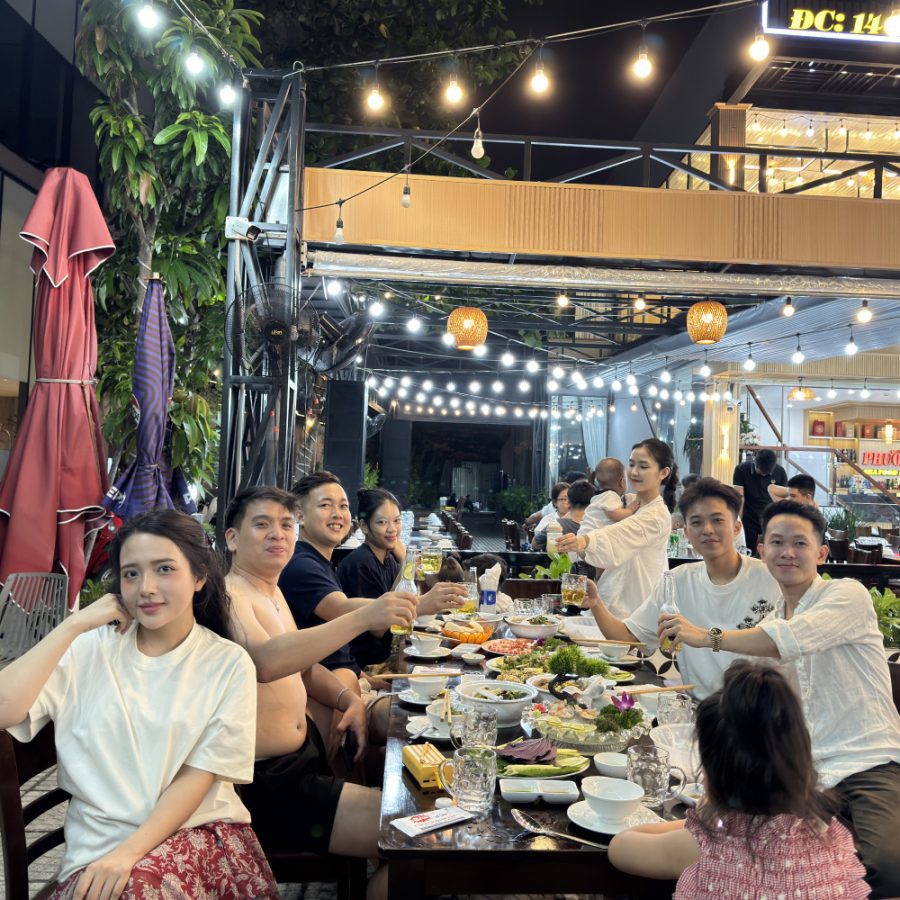 Phuoc-My-Seafood-Khach-hang-gallery-1