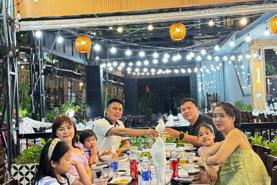Phuoc-My-Seafood-Khach-hang-gallery-3